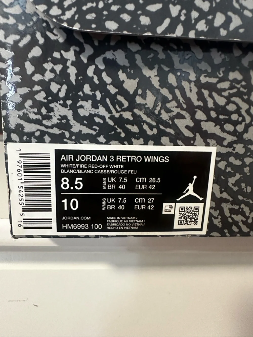 Air Jordan 3 Retro Wings - Picture 2 of 13